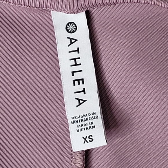 Athleta Bayview Fitted Tank with Front Wrap Ruching Detail in Mauve - Size XS - Picture 5 of 6